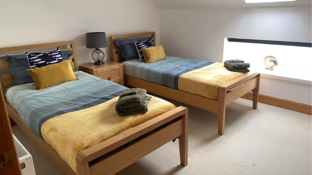 埃尔金Telford Escape公寓 外观 照片